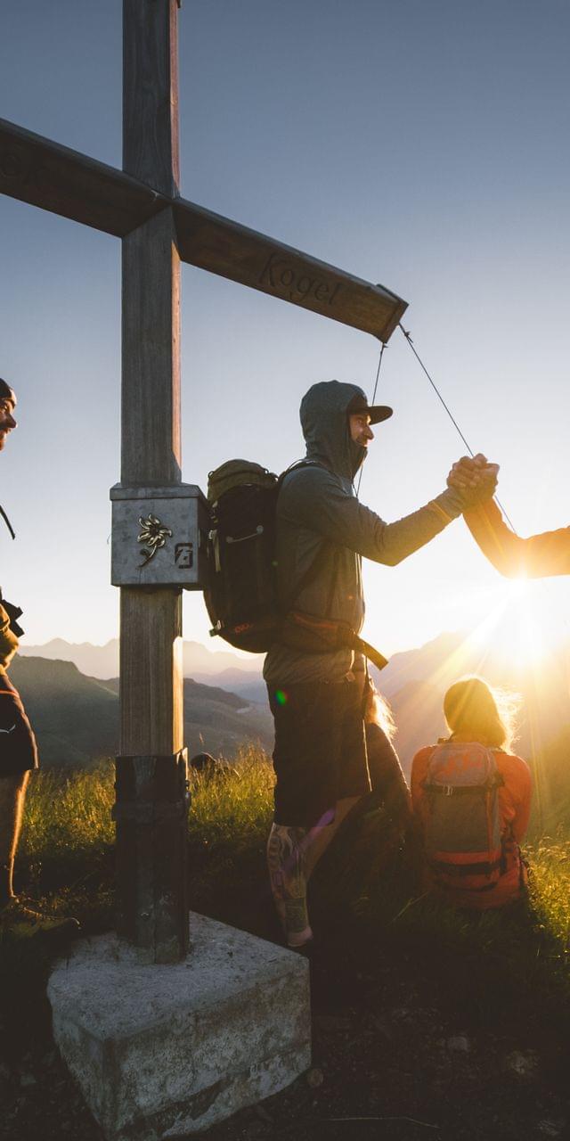 Wandern___Hiking_in_Saalbach_Hinterglemm__3_.jpg