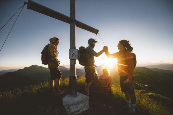 Wandern___Hiking_in_Saalbach_Hinterglemm__3_.jpg